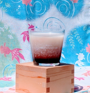 ぶどうジュースとどむろくのカクテル