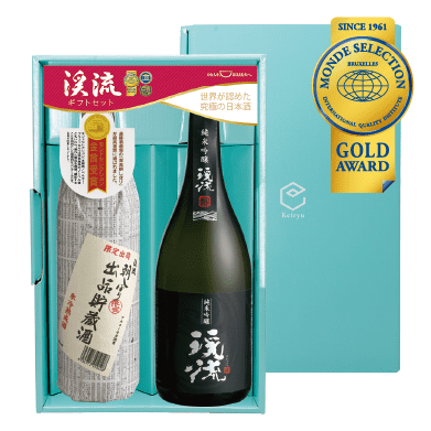 渓流 朝しぼり 出品貯 蔵酒 900ml ・渓流 純米吟醸 黒ラベル 720ml 3,685円